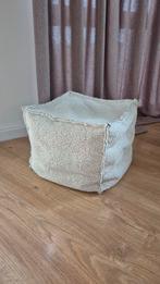 Schapenvacht poef van MADE, Ophalen, Minder dan 50 cm, Gebruikt, Vierkant