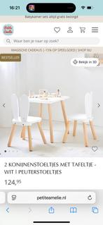 Tafeltje met stoeltjes konijn oortjes Petite Amelie, Ophalen of Verzenden, Gebruikt, Stoel(en)