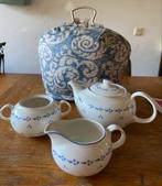 Douwe Egberts thee servies theemuts theepot melkkan suikerpo, Antiek en Kunst, Ophalen