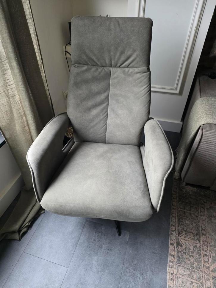 Relaxfauteuil olijfgroen, Huis en Inrichting, Fauteuils, Zo goed als nieuw, Metaal, Stof, 75 tot 100 cm, 75 tot 100 cm, Ophalen