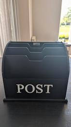 Post bak zwart - collectione luxury lifestyle, Huis en Inrichting, Woonaccessoires | Krantenbakken en Lectuurbakken, Ophalen, Gebruikt