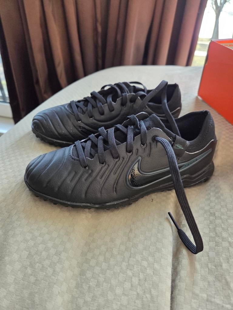 Nike Legend 10 Pro Voetbalschoenen - Maat 36.5, Nike, Nieuw, Ophalen of Verzenden, Sportschoenen