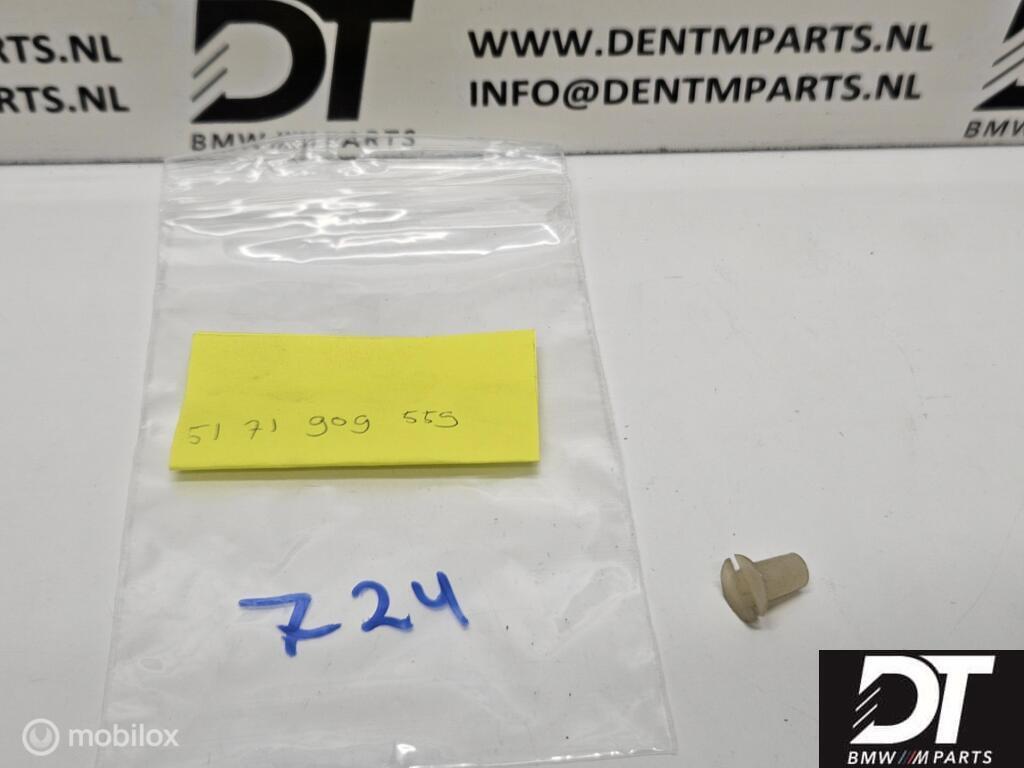 Plug-in nut M TECHNIC BMW E28 51711909559, Nieuw, Ophalen of Verzenden, BMW, BMW