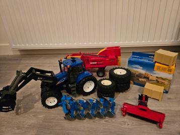 Bruder New Holland tractor, aardappelrooier, wentelploeg etc beschikbaar voor biedingen