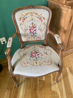 Vintage stoel geborduurd, Antiek en Kunst, Antiek | Meubels | Stoelen en Banken, Ophalen