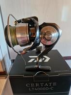 Daiwa Certate 4000 - Zo goed als nieuw!, Ophalen of Verzenden, Zo goed als nieuw, Molen