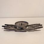 Brutalist 70's kaarsenstandaard kandelaar gietijzer, Ophalen of Verzenden