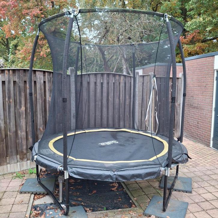 Salta Trampoline Comfort Edition 251 cm – Zwart – Compleet, Kinderen en Baby's, Speelgoed | Buiten | Trampolines, Zo goed als nieuw