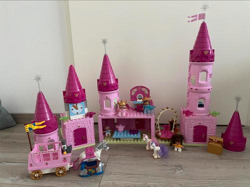 Lego Duplo roze prinsessen kasteel en koets, Kinderen en Baby's, Speelgoed | Duplo en Lego, Zo goed als nieuw, Duplo, Ophalen of Verzenden