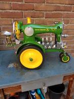 Trekker naaimachine ook legertanks, Hobby en Vrije tijd, Modelauto's | 1:32, Ophalen of Verzenden, Zo goed als nieuw, Auto, Overige merken