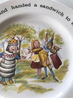 Alice in Wonderland bordje, Snowhite, Ophalen of Verzenden, Overige figuren, Zo goed als nieuw, Servies