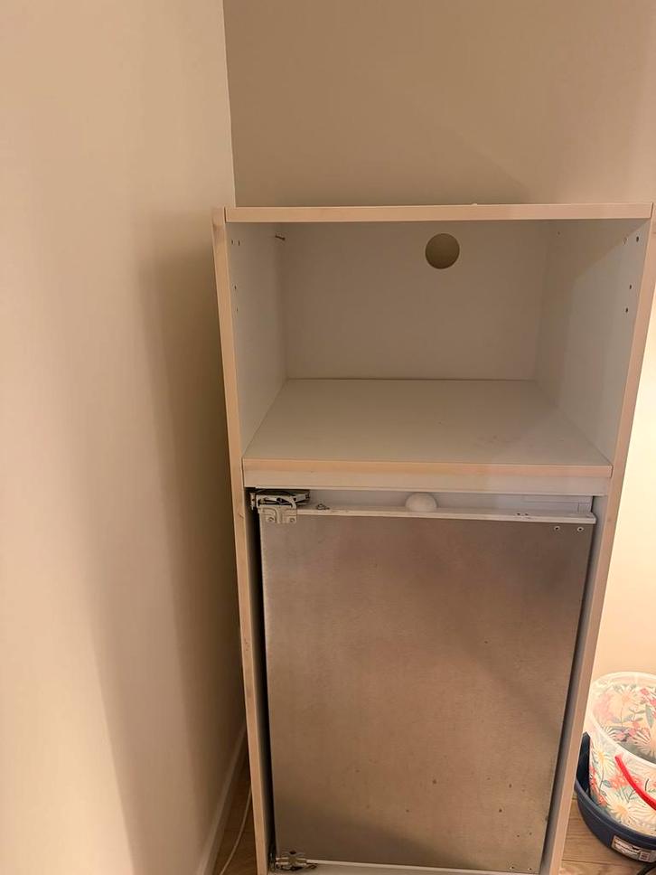 Bosch inbouw koelkast KIR18E62/08 (met ombouw), Witgoed en Apparatuur, Koelkasten en IJskasten, Gebruikt, Zonder vriesvak, 150 tot 200 liter