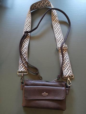 Schoudertasje, crossbodytasje beschikbaar voor biedingen