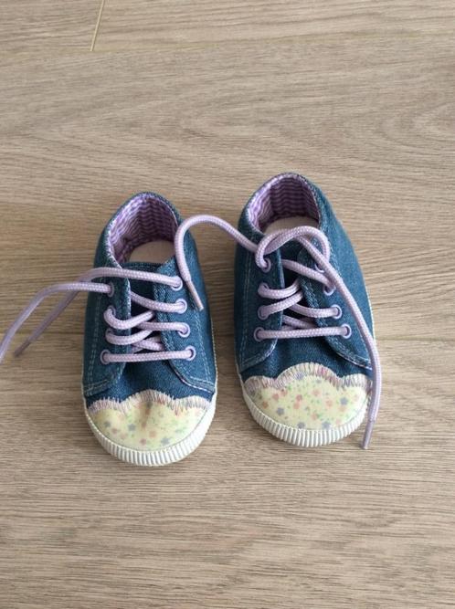 Schattige baby schoentjes 3 - 6 maanden z.g.a.n.!, Kinderen en Baby's, Babykleding | Schoentjes en Sokjes, Zo goed als nieuw, Meisje