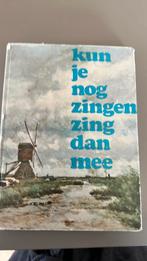 146 schoolliederen met piano begeleiding, Muziek en Instrumenten, Bladmuziek, Ophalen of Verzenden, Zo goed als nieuw, Klassiek