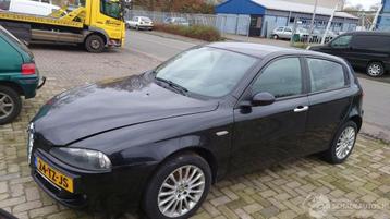 Alfa Romeo 147 2007 1.6 16v AR37203 Zwart 876/B onderdelen