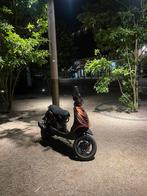 Piaggio zip 50cc 4t geel kenteken, Ophalen, Maximaal 45 km/u, Zip, Zo goed als nieuw