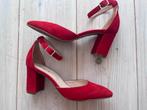 Nieuw rode suede leren sandalen Notre-V 38 hakken, Ophalen of Verzenden, Zo goed als nieuw