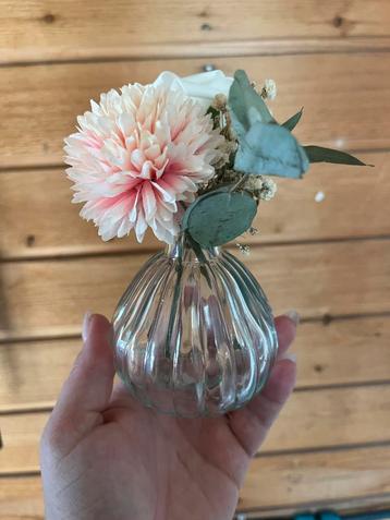 Kunstbloemen - bruiloft decoratie beschikbaar voor biedingen