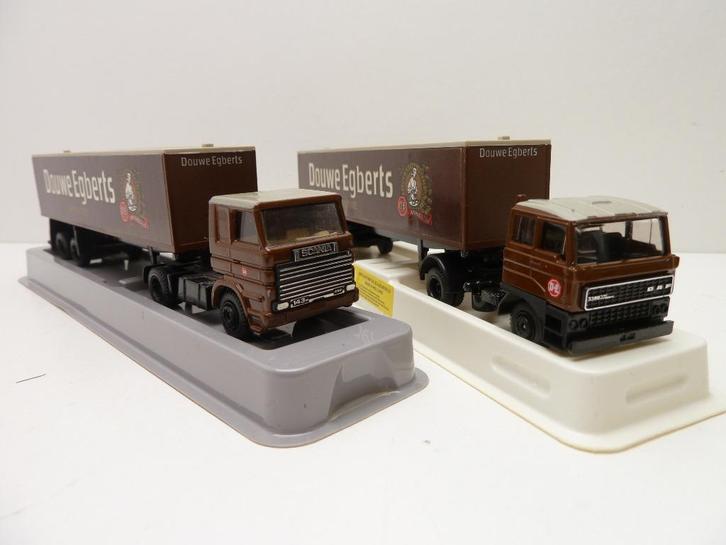 Daf en Scania ''Douwe Egberts ''  EFSI, Hobby en Vrije tijd, Modelauto's | 1:87, Zo goed als nieuw, Bus of Vrachtwagen, Efsi, Ophalen of Verzenden