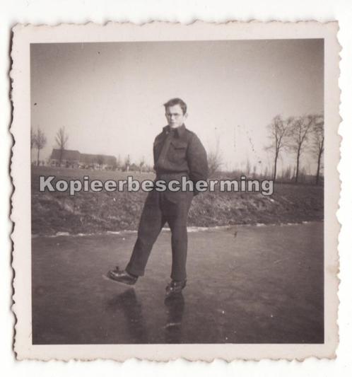 Schaatsen ijspret ijsvermaak 12 oude foto's, Verzamelen, Foto's en Prenten, Gebruikt, Foto, Overige onderwerpen, Verzenden