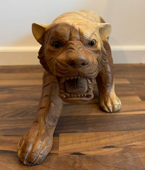 Handgemaakte suar-houten tijger +/- 60cm lang, Antiek en Kunst, Kunst | Beelden en Houtsnijwerken, Ophalen of Verzenden