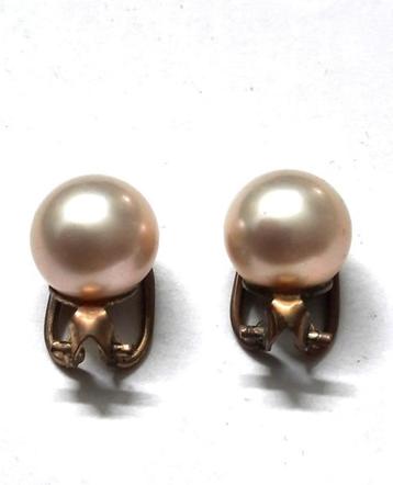Leuke vintage oorbellen, clips met parel beschikbaar voor biedingen