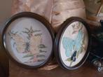 2 mooie Brocante kunststof lijstjes met geborduurde vlinders, Ophalen of Verzenden