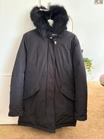 Woolrich winterjas, Kleding | Dames, Jassen | Winter, Ophalen of Verzenden, Zo goed als nieuw, Maat 42/44 (L), Zwart