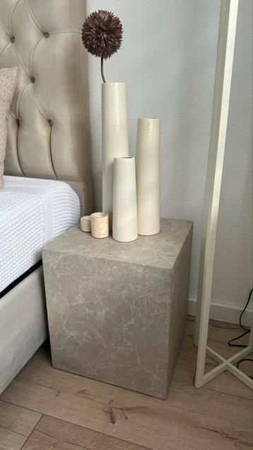Bijzettafel Venture Home beschikbaar voor biedingen