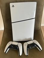 PS5 Slim 1TB Digital + 2 Controllers, Spelcomputers en Games, Ophalen of Verzenden, Zo goed als nieuw