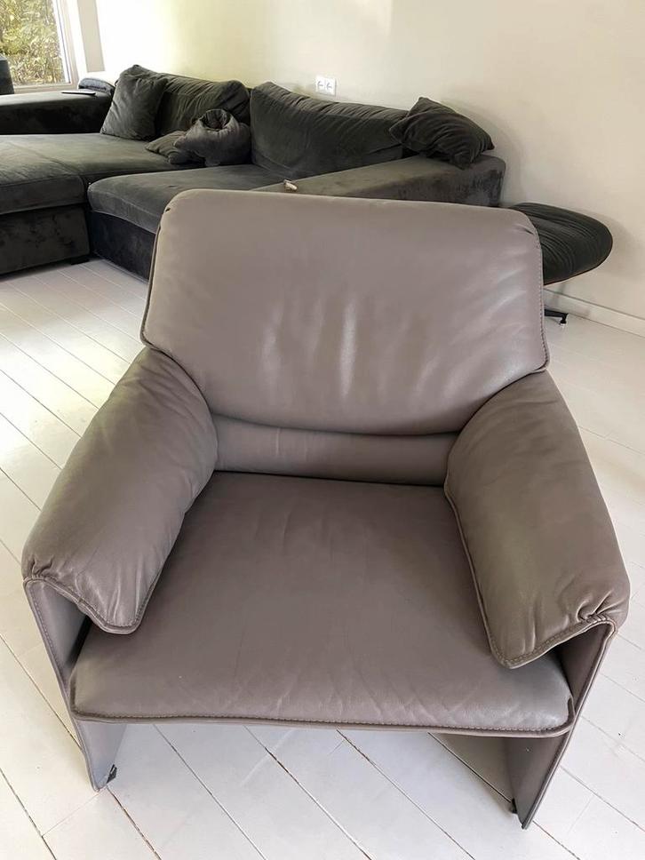 Luxe fauteuil Leolux, Huis en Inrichting, Fauteuils, Zo goed als nieuw, 50 tot 75 cm, 75 tot 100 cm, Ophalen
