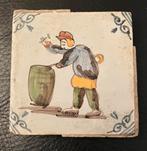 Oud tegeltje met tonnen maker afm 74x74 mm, Ophalen of Verzenden