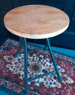 Industriële kruk Stoer & Sober, Huis en Inrichting, Tafels | Bijzettafels, Ophalen of Verzenden, Gebruikt, Rond, Minder dan 55 cm