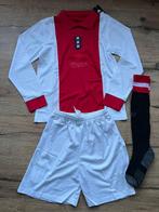 Ajax jubileumtenue - 152 - nieuw met sokken, Kinderen en Baby's, Kinderkleding | Maat 152, Ophalen of Verzenden, Zo goed als nieuw