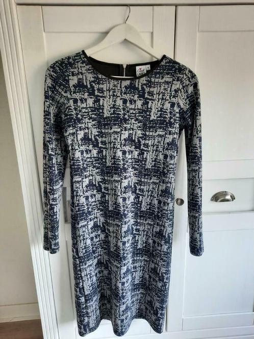 Mooie Donkerblauwe Grijze Warme Strakke Jurk Maat S 36, Kleding | Dames, Jurken, Zo goed als nieuw, Maat 36 (S), Overige kleuren