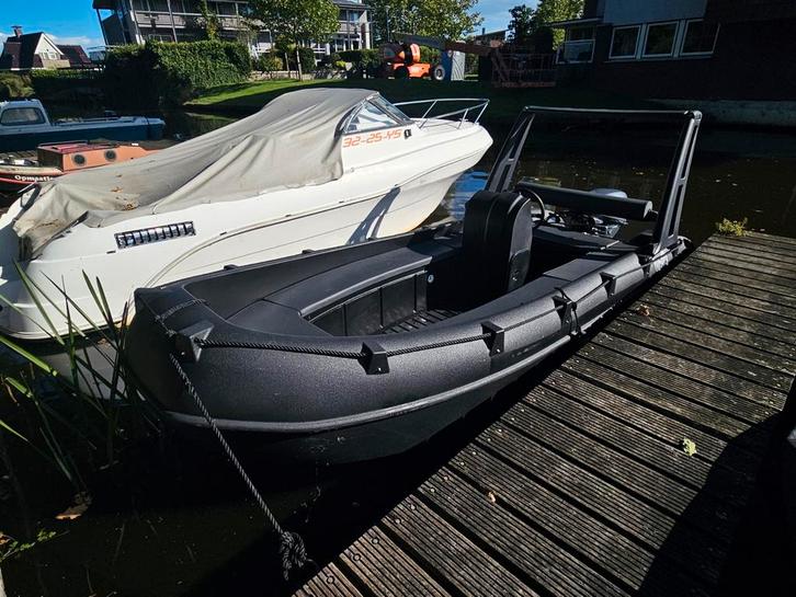 Whaly 435 (2024) + Yamaha F15 pk + trailer, Watersport en Boten, Vis- en Consoleboten, Zo goed als nieuw, 10 tot 30 pk, 3 tot 6 meter