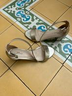 Sascha essentials gouden sandalen - maat 38, Ophalen of Verzenden, Zo goed als nieuw, Overige kleuren, Sandalen of Muiltjes