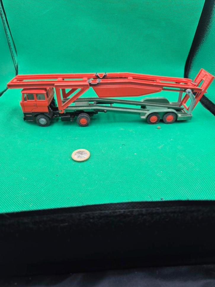 555 Daf autotransporter 1/50 lion car, Hobby en Vrije tijd, Modelauto's | 1:50, Zo goed als nieuw, Bus of Vrachtwagen, Lion Toys