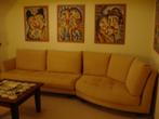 Luxe Italiaanse hoekbank, merk Christian, zandgeel, i.z.g.s., Ophalen, 250 tot 300 cm, Gebruikt, 100 tot 125 cm