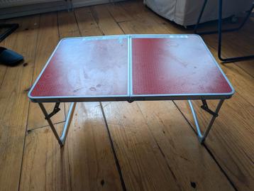 Compacte Campingtafel - Ideaal voor Onderweg! beschikbaar voor biedingen
