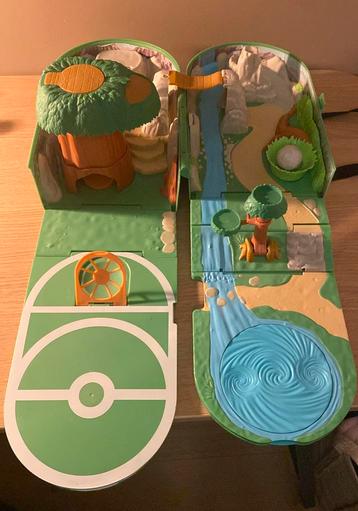 Pokémon speelset Arena in rugzak beschikbaar voor biedingen