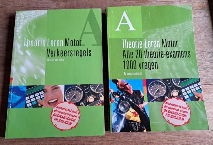 Theorie motorrijden halen, Boeken, Motoren, Zo goed als nieuw, Algemeen, Ophalen