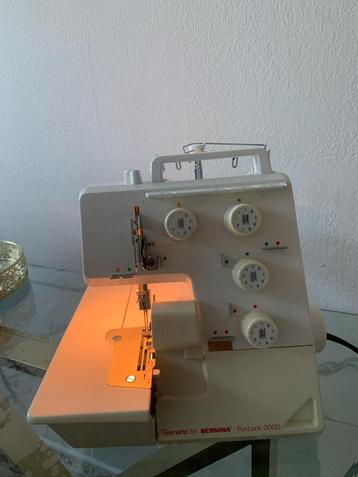 Lockmachine Bernina 006