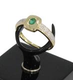 Smaragd met 4 diamanten 14k gouden moderne dames ring, Voordeelsieraden, Ophalen of Verzenden, Zo goed als nieuw, 17 tot 18