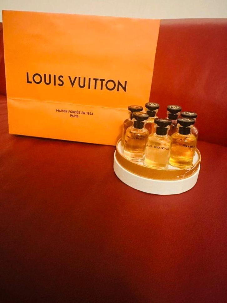 Louis Vuitton – Les Parfums Miniature Set (10 ml), Sieraden, Tassen en Uiterlijk, Uiterlijk | Parfum, Zo goed als nieuw, Ophalen