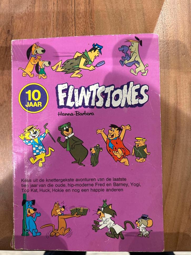 The Flintstones 10 jaar - 1973, Boeken, Stripboeken, Gelezen, Eén stripboek, Ophalen of Verzenden