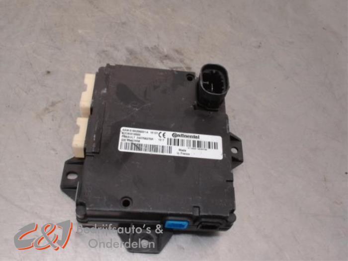 Centrale Deurvergrendelings Module van een Renault Trafic, Auto-onderdelen, Overige Auto-onderdelen, Renault, Gebruikt, 3 maanden garantie