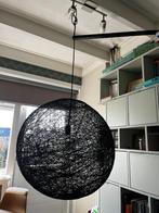 Zwarte bollamp, Ophalen, Kunststof, 50 tot 75 cm, Zo goed als nieuw