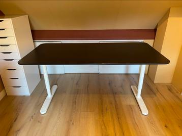 Ikea bekant bureau zwart blad witte poten 160x80 - afbeelding 1